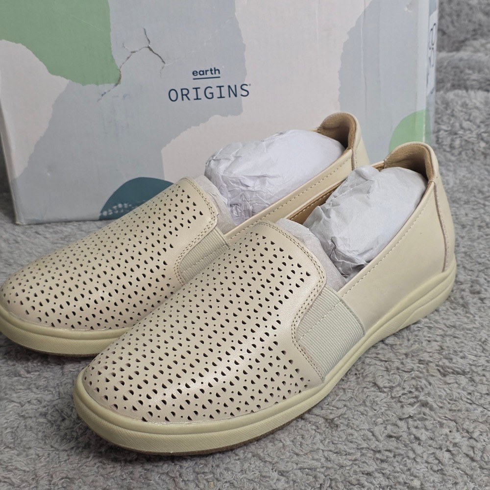 Earth Origins Elin Sand Ivory Leather Slip On Loafers Sneakers Women's‎ 8.5M NEW